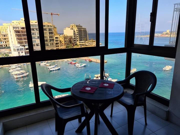 Spinola Bay Sea Front Apt 6 Saint Julian's Eksteriør bilde